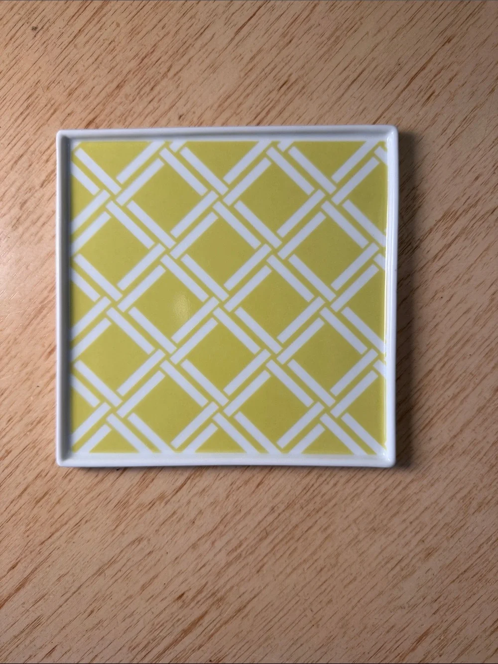 Crate & Barrel Lattice Appetizer Plates (4)